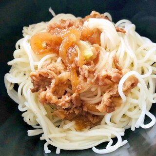 すき焼き肉のせそうめん